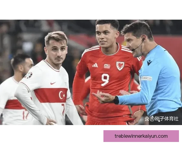 恰尔汗奥卢欧洲杯表现稳健，助力球队继续前行