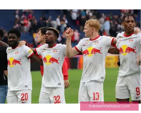 拜仁边路进攻持续保持高效，状态值得关注